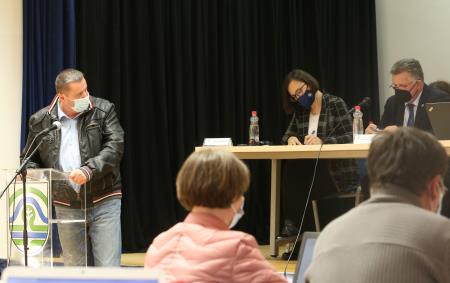 17. redna seja občinskega sveta občine Cerknica 26 FOTO LJUBO VUKELIČ